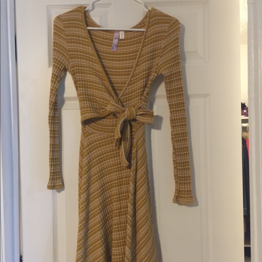 Alya yellow mini Dress